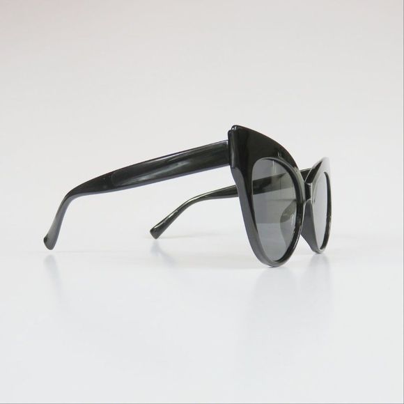 Pin Up Style Cat Eye Sunglasses - Vintage Retro - Breakfast at Tiffany's Audrey - Picture 3 of 10